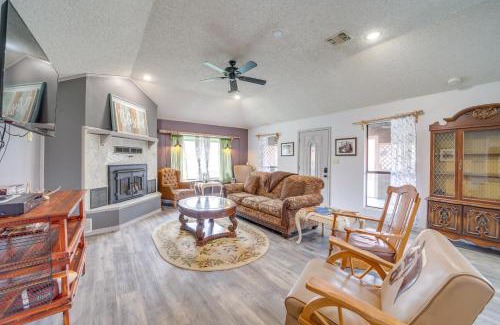 Daisy House | Outdoorsy Getaway Near Atoka Hunt, Fish and Relax!