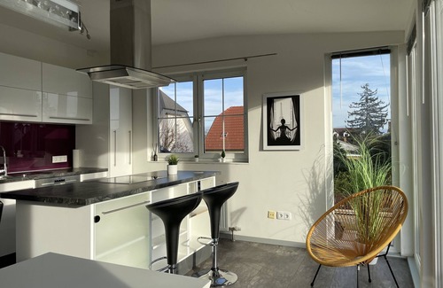 Parndorf Apartment | Outletcenter apartment with pool & terrace
