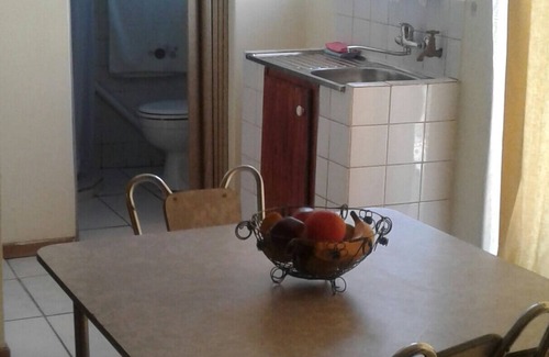 Alberton Cottage | OVER NIGHT ACCOMMODATION BB
