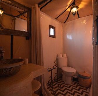 Merzouga Other | Overnight Luxury Camp jeep camel