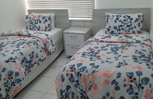 Berea Apartment | Overport Durban Halaal Accommodation 2V "No Alcohol Strictly Halaal No Parties" Entire Luxury Apartment, 2 Bedroom, 4 Sleeper, Self Catering, 300m from Musjid Al Hilaal