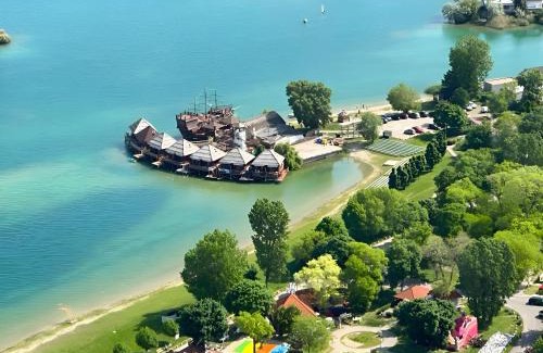 Senec Apartment | Overwater cottage - Slovak Tahiti, Senec
