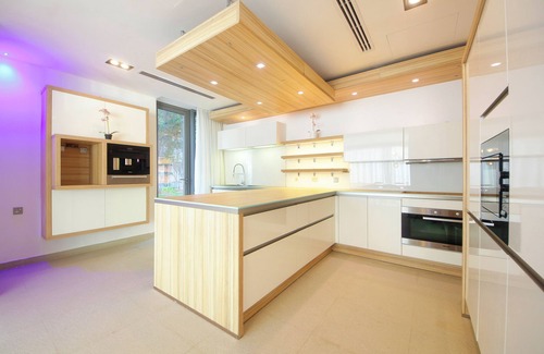 Abu Dhabi Villa | Overwater Paradise with private swimming pool and luxury amenities