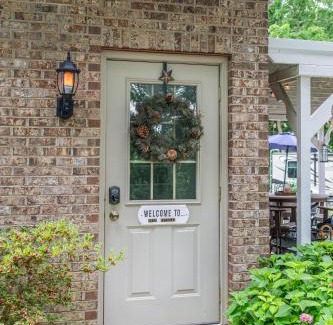 Decatur House | Owl's Nest Retreat