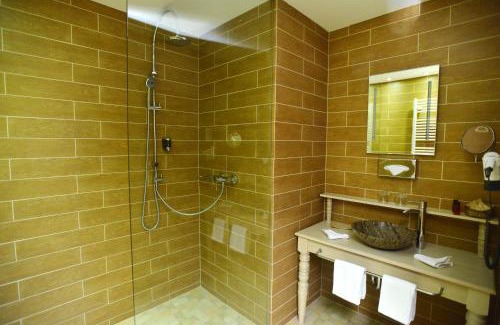Noszvaj Hotel | Oxigén Family Hotel Noszvaj