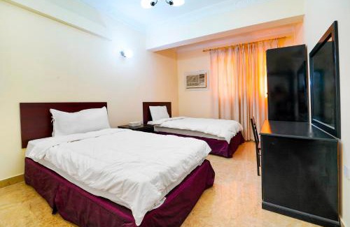 Al Hoora Hotel | OYO 124 Al Salam Palace Hotel