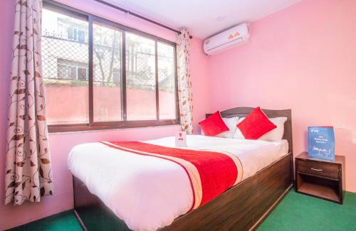 Sinamangal Hotel | OYO 137 Hotel Pranisha Inn