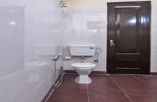 Sushant Lok Hotel | OYO 15376 Purple Star Hotel