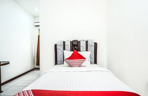 Bungo Hotel | OYO 1582 Bungo Guest House