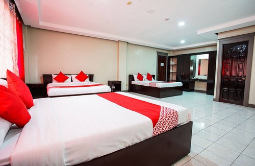 Toril Hostel | OYO 192 Tcc Condo - Hostel