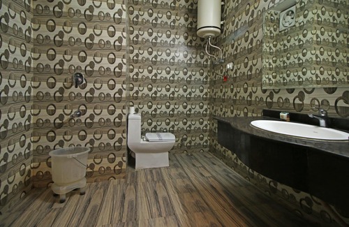 Katra Hotel | OYO 4690 Hotel Kanta International