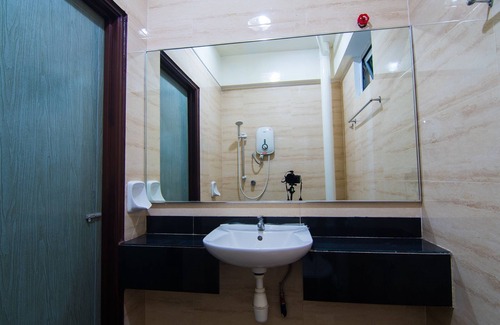 Teluk Bahang Hotel | OYO 528 Andaman Sea Hotel