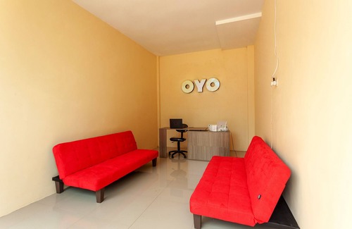 West Cirebon House | OYO 588 Richmond Guest House