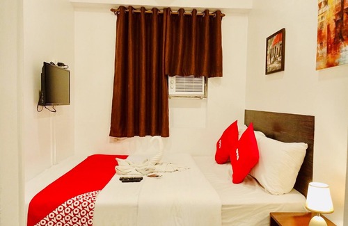 Guadalupe Nuevo Hotel | OYO 888 City Stay Inns Fortview BGC
