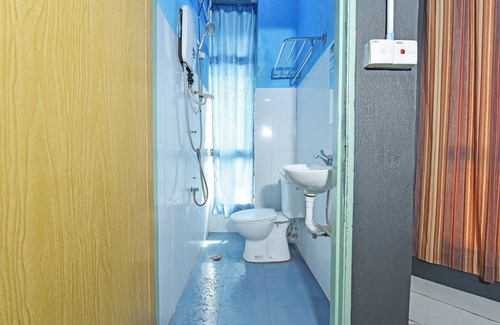 Kampung Nail Hotel | OYO 90720 Sky Garden Inn