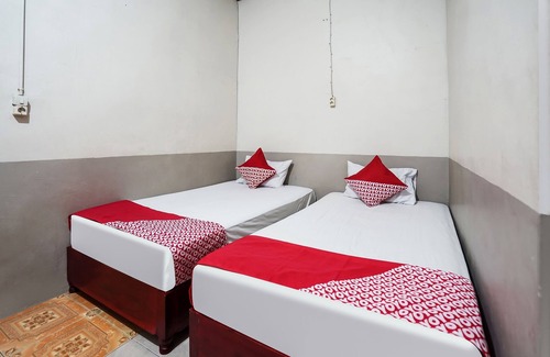 Kayu Agung Hotel | OYO 91184 Penginapan Indah Permai Syariah