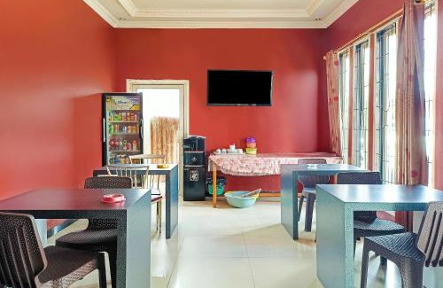 Tanjung Selor Hotel | OYO 91936 Hotel Lima Dara