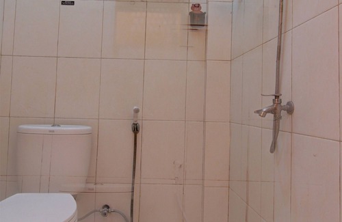 Dumai Hotel | OYO 92111 Dinda Homestay Syariah