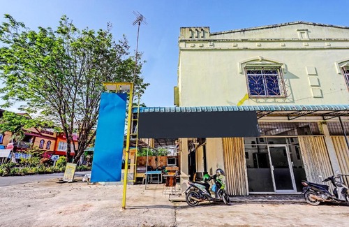 Kabil Hotel | OYO 92261 Aulia Homestay Syariah