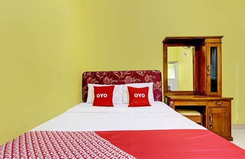 Semarang Hotel | OYO 92792 Umi Rahayu Guesthouse