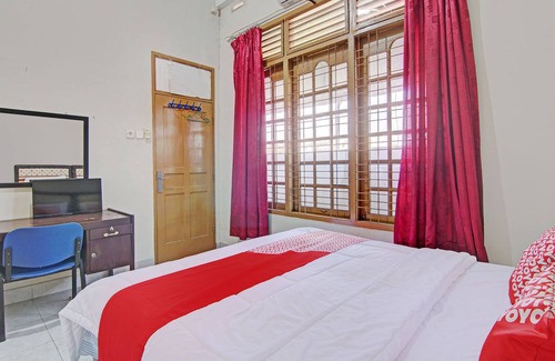 Dumai Hotel | OYO 92928 Lavina Guesthouse