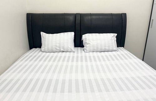Makassar Hotel | OYO 93074 Wisma Aliyah Near Sidrap