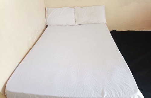 Kecamatan Janapria Hotel | OYO 93435 Yuda Family Homestay Near Desa Wisata Hijau Bilebante