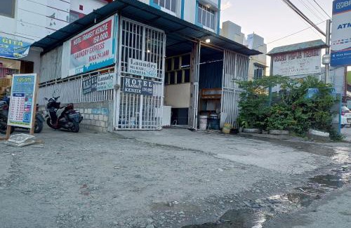 Sentani Hotel | OYO 93485 Hotel Kenzie Sentani