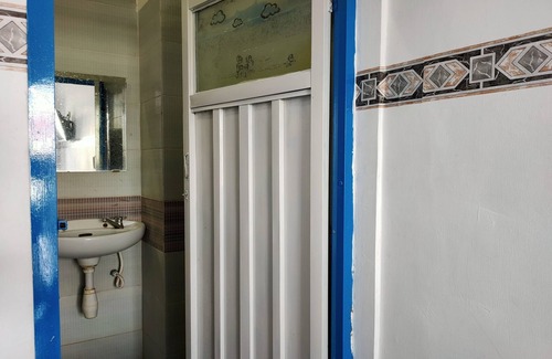 Kendari Hotel | OYO 93650 Pondok Baruga 777 Near Sarewo Musik Studio Kendari