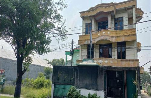 Karanganyar Hotel | OYO 93768 Setia Budi Guest House 1