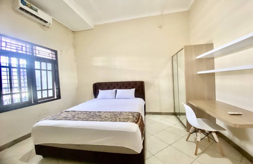 Klaten Selatan Hotel | OYO 93838 Delia Inn Syariah