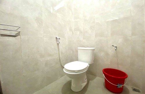 Klaten Selatan Hotel | OYO 93838 Delia Inn Syariah