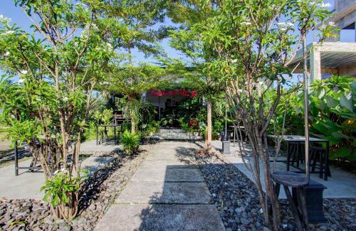 Klaten Selatan Hotel | OYO 93885 D'harjo Guesthouse