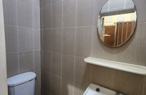 Surabaya Hotel | OYO 94780 Blessing Homestay