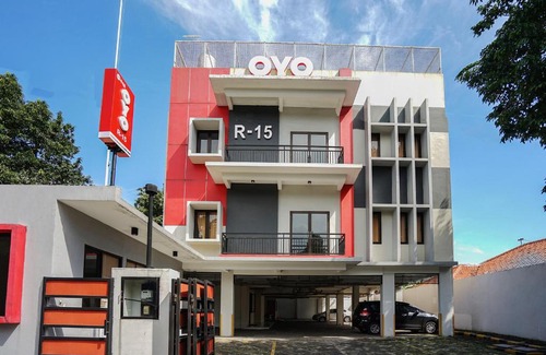 Surabaya Hotel | OYO flagship 748 Comfitel Tenggilis