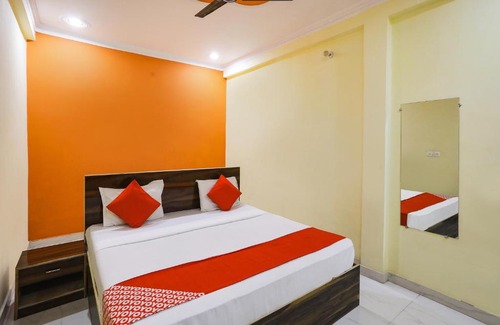Naini Hotel | OYO Flagship Hotel Stay inn
