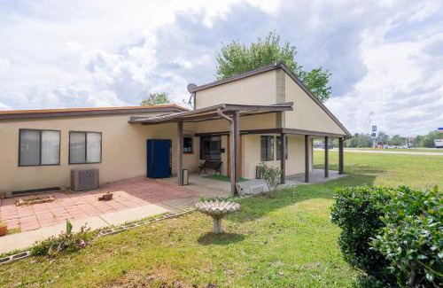 Daleville Hotel | OYO Hotel Daleville AL Hwy 84