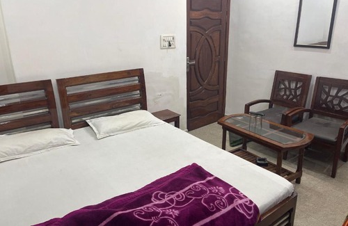 Kasganj Hotel | OYO Hotel Maa Annapurna Residency