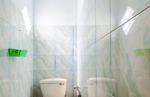 Mandau Hotel | OYO Life 2745 Nabeza House