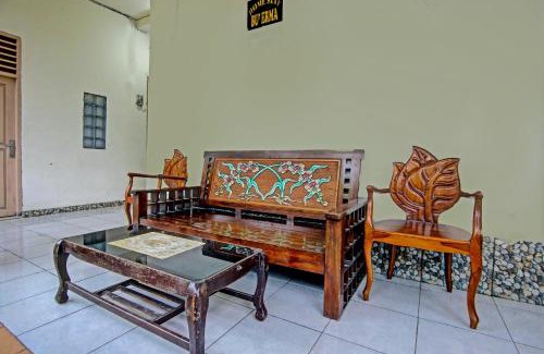 Sukarami Hotel | OYO Life 91268 Homestay Bu Erma Syariah