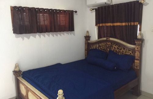 Garut Hotel | OYO Life 91339 Pondok Kost Aulia Syariah
