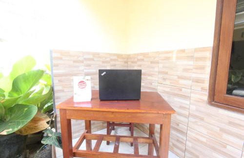 Mataram Hotel | OYO Life 93403 Penginapan Adinda