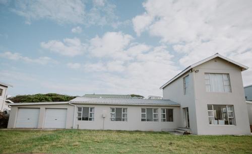 Oyster Bay House | Oysterbay Beach House