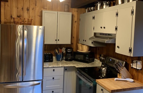 Plymouth Ski Chalet | OZ CHALET - 4 Bedroom Ski Chalet Between Killington and Okemo