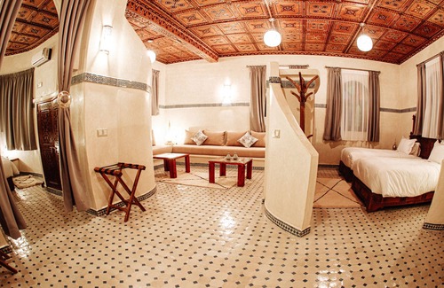 Tarmigt Hotel | OZ Palace