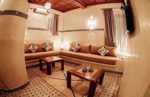 Tarmigt Hotel | OZ Palace