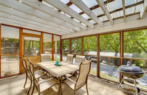Lost Bridge Village House | Ozarks Family Retreat with Beaver Lake Access!