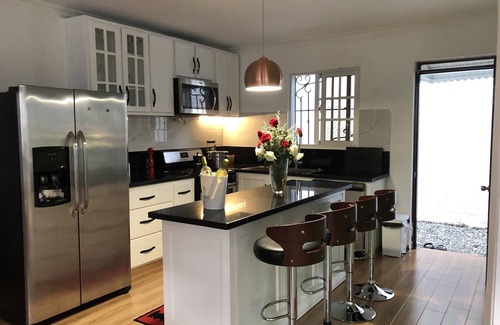 Mendoza House | Ozuna House