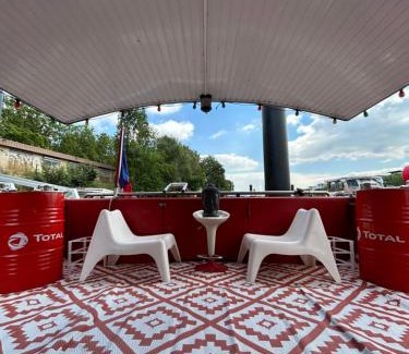 Asnieres-sur-Seine Boat Rental | Péniche Liberté