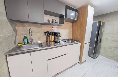 Astorga Apartment | p12, 3 bedroom apartment, one block from lleras park p12 in medellin